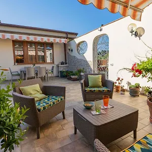  Appartamento Sunny Courtyard